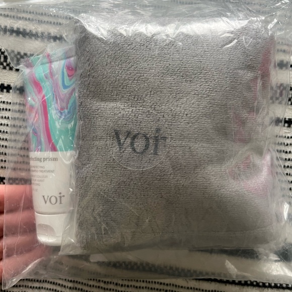 Prism by Voir - Hair wrap and pre-shampoo treatment! - Picture 2 of 8